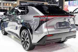 Toyota bZ4X 2026 Launches in Thailand: A New Chapter for EVs in Southeast Asia - image 12