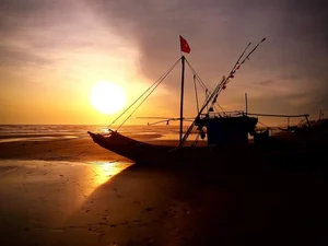 Experience the Magic: Watching the Breathtaking Sunrise at Sam Son Beach - image 3