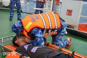 Vietnam and China Coast Guards Conduct Joint Maritime Training Exercises - image 3