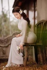 Elegant Portrait Gallery of the Gentle and Beautiful Nguyen Ha Phuong - image 55