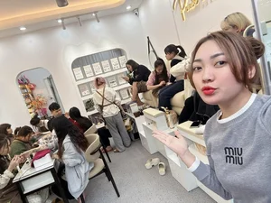 Busy Nail Salons Work Overtime to Meet High Holiday Beauty Demand - image 9