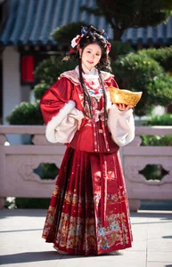 Shi Xi in YiTuYu Art Language Vol.6378: Elegant Portrait Photography Collection - image 3