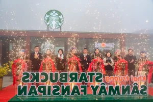 Starbucks Fansipan Opens as the Highest Coffee Shop in Asia - image 2