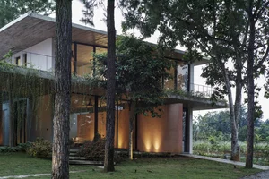 Exploring the Serene Pine Forest Villa in Hanoi: A Masterpiece of Modern Architecture and Nature - image 1
