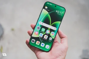 Xiaomi's Best Compact Flagship: Premium Design and Powerful Performance - image 1