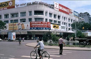 Historic Photos of Saigon's Most Beautiful Boulevard: A Nostalgic Journey - image 6