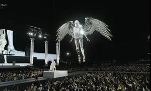 Lisa of BLACKPINK Stuns as a Fallen Angel at Coachella 2026 - image 0