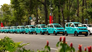 VinFast Targets 90 Trillion VND Revenue and Top 5 Asian EV Spot by 2025 - image 0