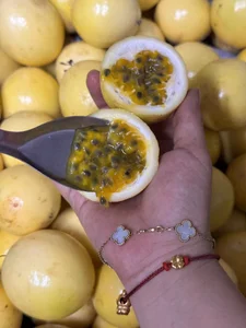 Exotic Guava-Scented Lemons Take the Vietnamese Fruit Market by Storm with Unique Aroma - image 3