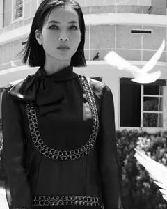 Supermodel Bang Lang: A Glimpse into Her Peaceful Life 17 Years After Retiring from the Runway - image 4