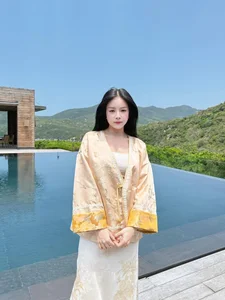 Vietnamese Star Ngọc Thanh Tâm Stuns in Bikini, Showing Off Her Beach Body - image 3