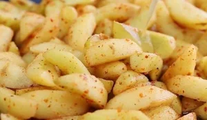 Three Forgotten Fruits Once Left to Rot That Are Now Expensive Delicacies - image 0