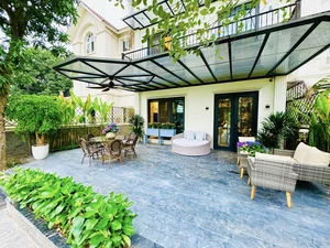 Inside the Stunning $2.5 Million Lakeside Villa of Vietnam's Wealthiest TV Star - image 1
