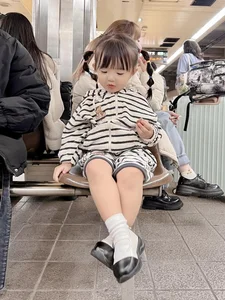 Winnie, Daughter of Dong Nhi and Ong Cao Thang, Grows Up Like a Princess - image 11