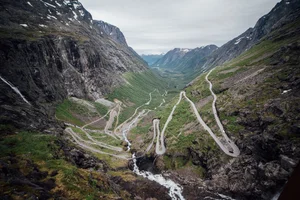 Thrilling Journeys: Exploring the World's Most Dangerous 'Death Roads' - image 5