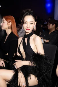 Vietnamese Beauty Ky Duyen Shines Alongside Miss Universe 2024 at Exclusive Event - image 5