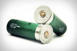 Creative Innovation: The Unusual Gun That Fires Flowers Instead of Bullets - image 5