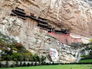 Unbelievable Sights at China's Most Precarious and Dangerous Temples - image 6