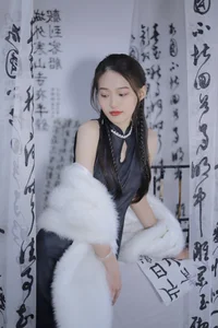 Song Yuxin's Stunning Photoshoot in Shanghai: Capturing Elegance and Modern Style - image 16