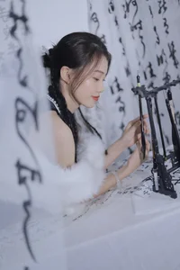 Song Yuxin's Stunning Photoshoot in Shanghai: Capturing Elegance and Modern Style - image 0
