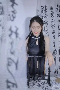 Song Yuxin's Stunning Photoshoot in Shanghai: Capturing Elegance and Modern Style - image 15