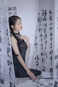 Song Yuxin's Stunning Photoshoot in Shanghai: Capturing Elegance and Modern Style - image 82