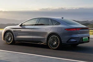 BYD Han L: The Premium Electric Sedan Set to Transform Vietnam's EV Market - image 3