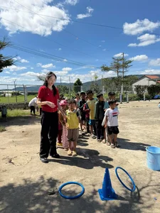 Miss International Thanh Thuy Spreads Warmth to Highland Children - image 1
