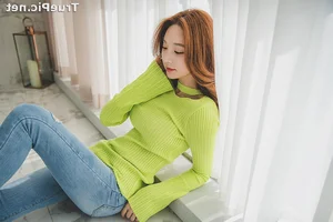 Park Soo Yeon Fashion Photography: Capturing the Essence of Korean Elegance - image 3