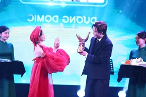 Cong Hien Music Awards: Tung Duong Reigns Supreme as Soobin Achieves Incredible Hattrick - image 6