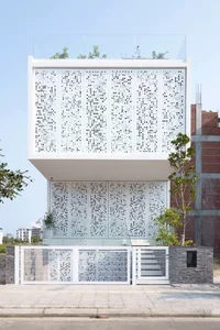 TH House: Innovative 2-Story Home in Da Nang with a Rooftop Organic Farm - image 11