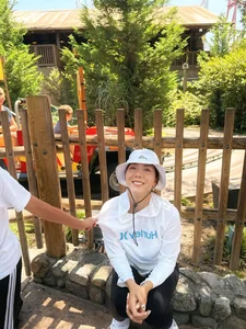 Vietnamese Celebrity Updates: Phuong Oanh's New Look and Viet Huong's Anniversary - image 36