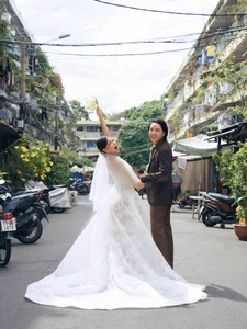Vietnamese Celebrity Updates: Phuong Oanh's New Look and Viet Huong's Anniversary - image 28
