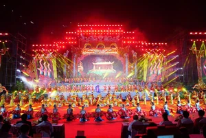 Thousands Braving the Rain for the Grand Opening of Hung Kings Temple Festival 2026 - image 7