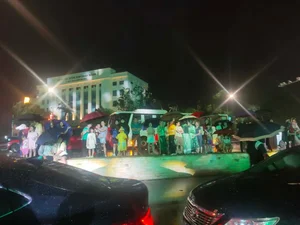Thousands Braving the Rain for the Grand Opening of Hung Kings Temple Festival 2026 - image 2