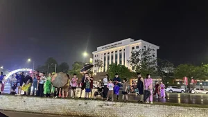 Thousands Braving the Rain for the Grand Opening of Hung Kings Temple Festival 2026 - image 4
