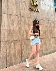 Where Is She Now? The Vietnam Airlines Flight Attendant Who Broke the Internet - image 3