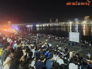 Electric Atmosphere in Da Nang Ahead of the 2024 Fireworks Festival Opening - image 8