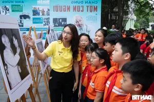 Visualizing History: The Ho Chi Minh Photo Exhibition and Special Supplement - image 8