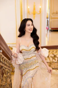 Doan Hong Trang Looks Breathtaking in Exclusive Tommy Nguyen Collection - image 10