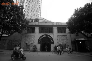Hidden History of Hoa Lo Prison: What You Didn't Know About Hanoi's Landmark - image 4