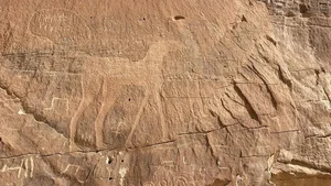 The Mystery of Al Naslaa: Saudi Arabia's Perfectly Split Sandstone Rock - image 9