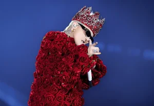 G-Dragon Sparks Global Fashion Trend with Iconic Rose Shirt and Crown Accessories - image 0