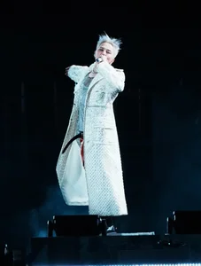 G-Dragon Sparks Global Fashion Trend with Iconic Rose Shirt and Crown Accessories - image 3