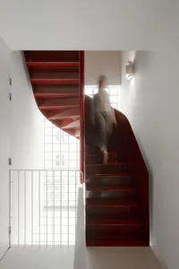 Exploring the Innovative Stacked Architecture of the 5-Story Light House - image 25