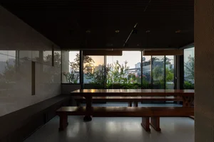 Innovative 3-Story An Phu House Design: Mastering Triangular Plots with Multi-Layered Living Spaces - image 19
