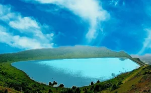 Thoi Loi Lake: The Stunning Freshwater Jewel atop Ly Son's Volcano - image 7