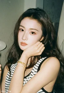 Vương Sở Nhiên's Secret to Flawless Skin: Natural Beauty Without Dieting - image 2