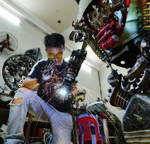 Entrepreneurship Success: How a College Dropout Built a High-Revenue Business Empire - image 4