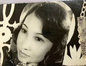 From Gold-Earned Fame to Poverty: The Heartbreaking Reality of Artist Hoa My Hanh at 70 - image 0